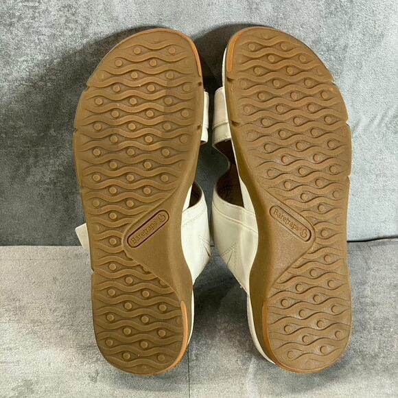 BARETRAPS Women's White Nalani Slip-Resistant Round-Toe Toe-Loop Slide Sandals - Picture 8 of 11